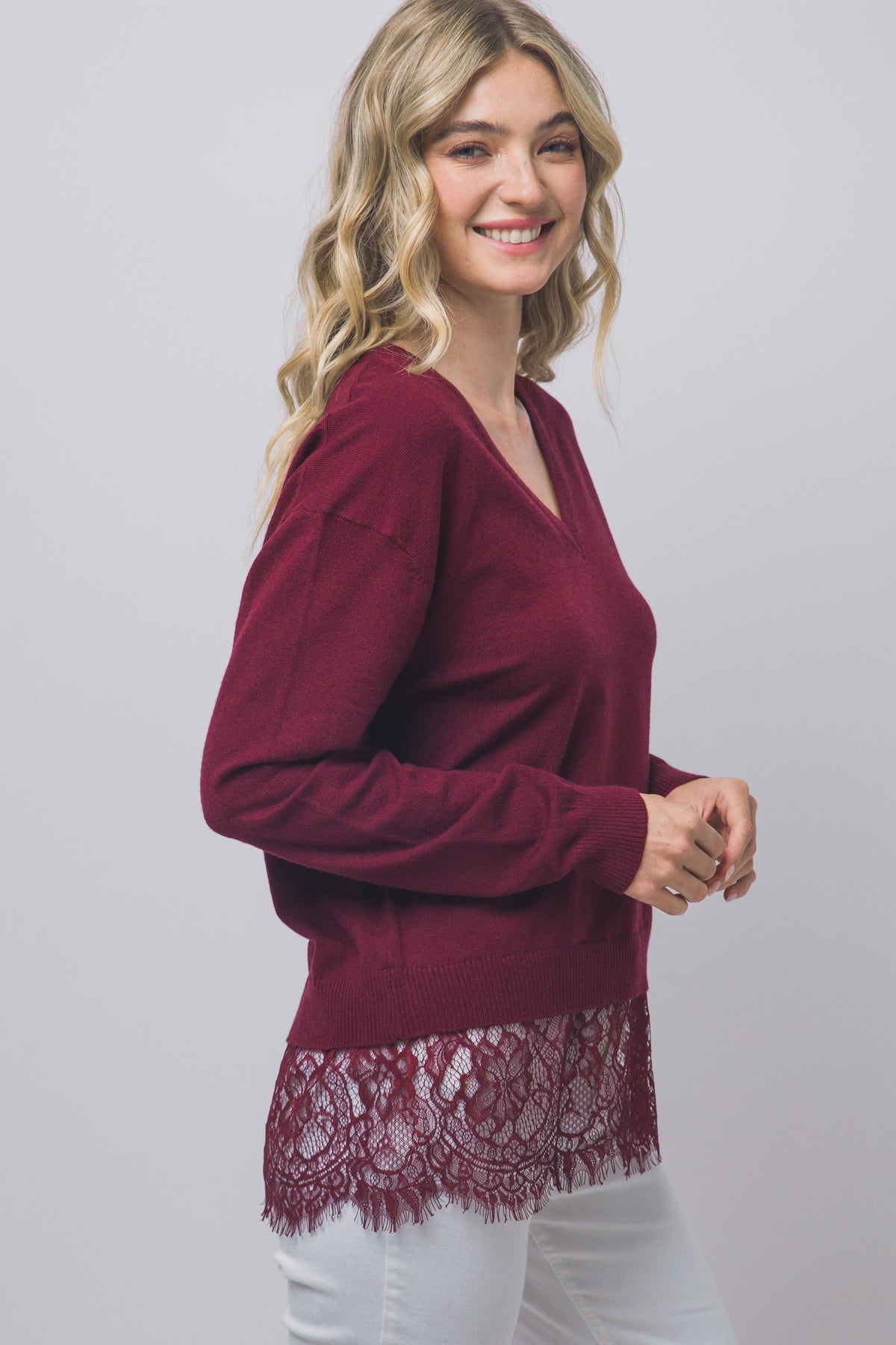 Fitch Oversized Lace-hem V-neck Sweater Burgendy