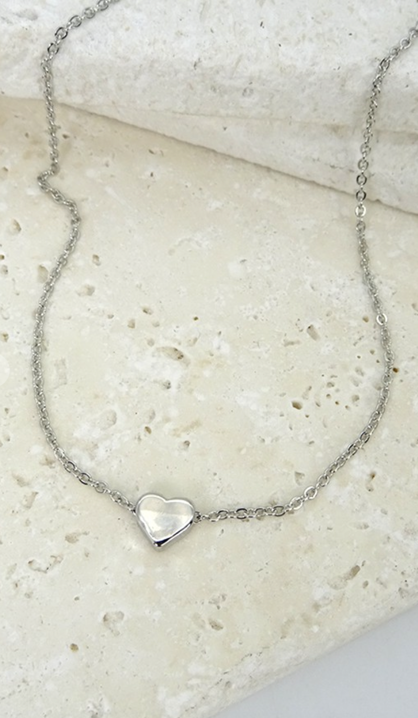 Simple Mini Heart Necklace